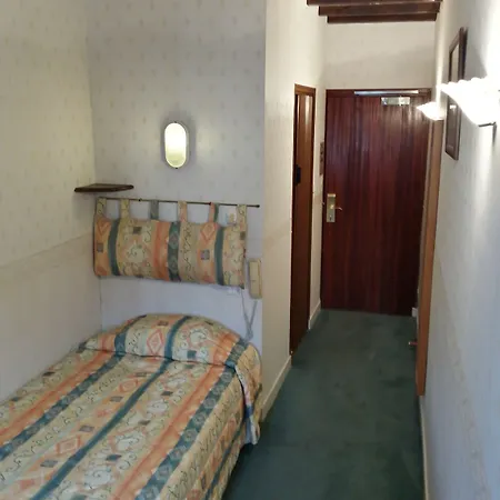 Riquet Otel