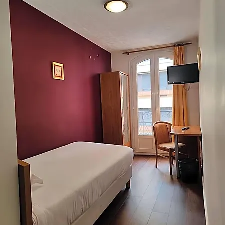 Otel Riquet 3*
