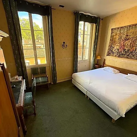 Riquet Otel